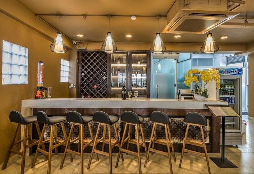 Cherry Hotel And Apartment