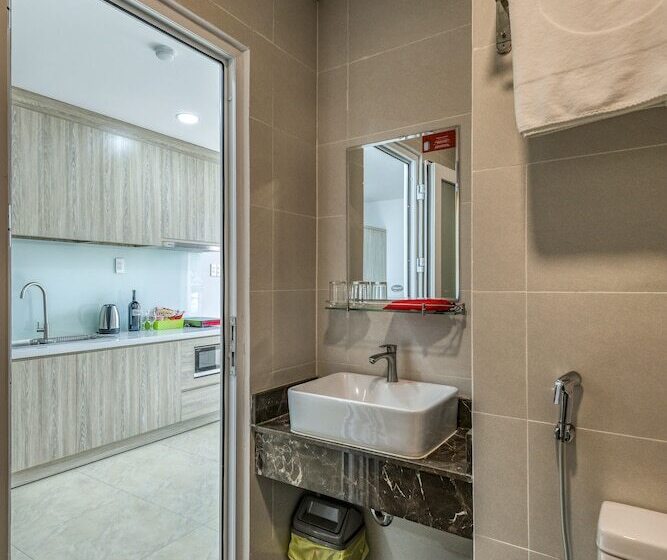 Cherry Hotel And Apartment