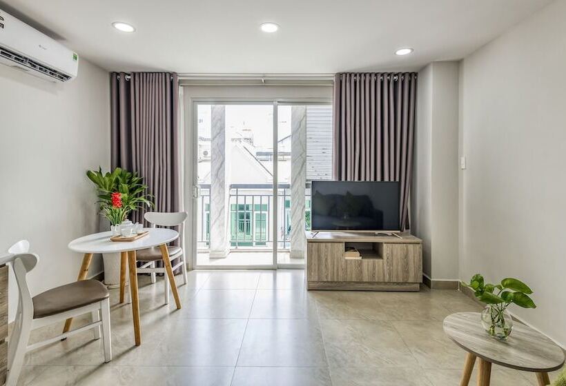Cherry Hotel And Apartment