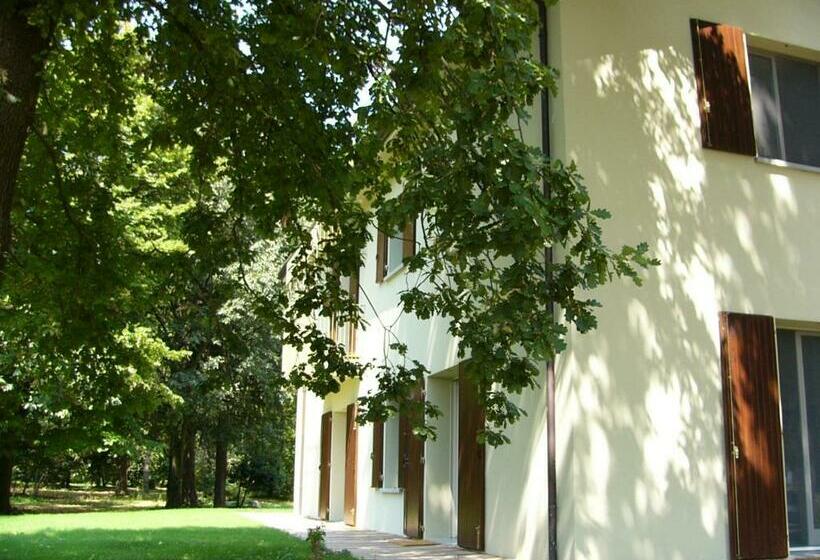 هتل Agriturismo Gallegati