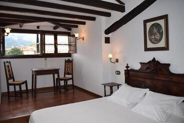 هتل Habitaciones Casona De Linares