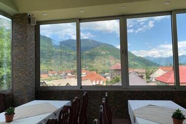 هتل Mountain View Inn