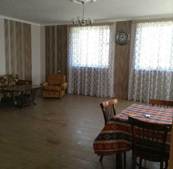 پانسیون Em&ri Guest House In Odzun
