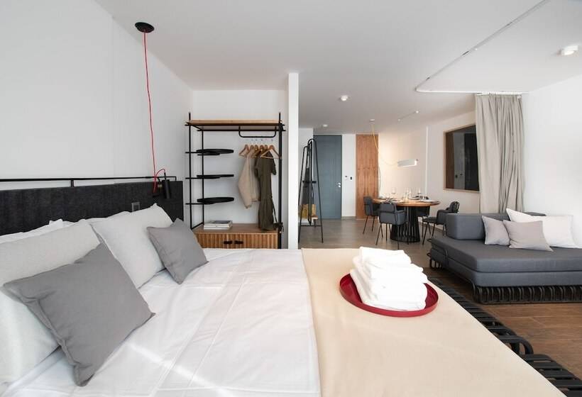 Stay Suites
