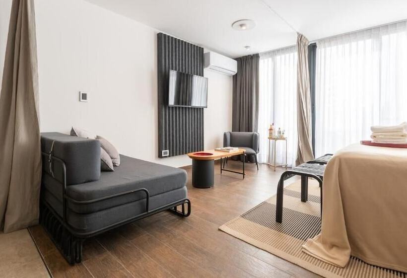 Stay Suites