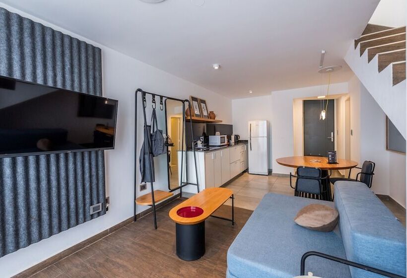 Stay Suites