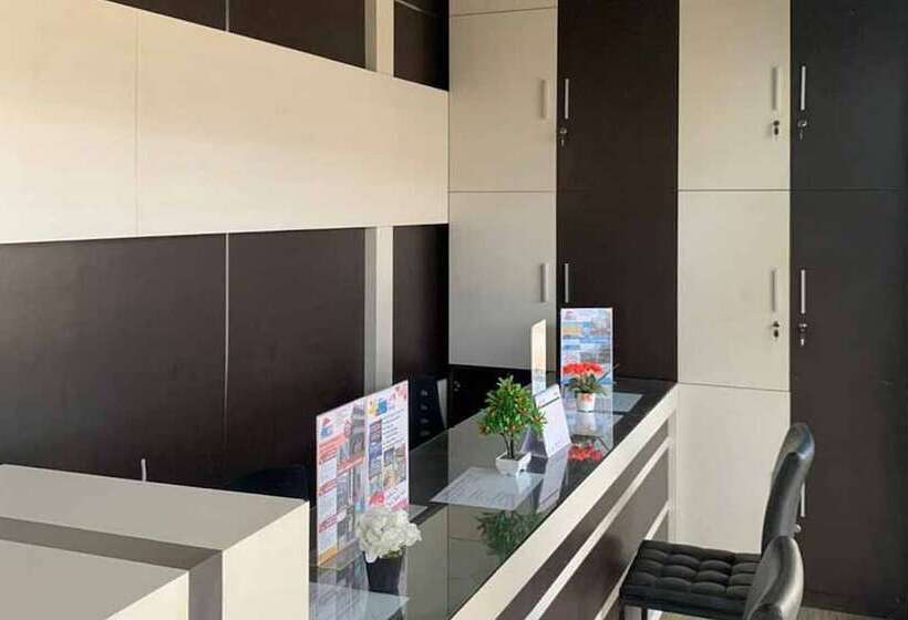 Отель Reddoorz @ Kampkey Tanah Hitam