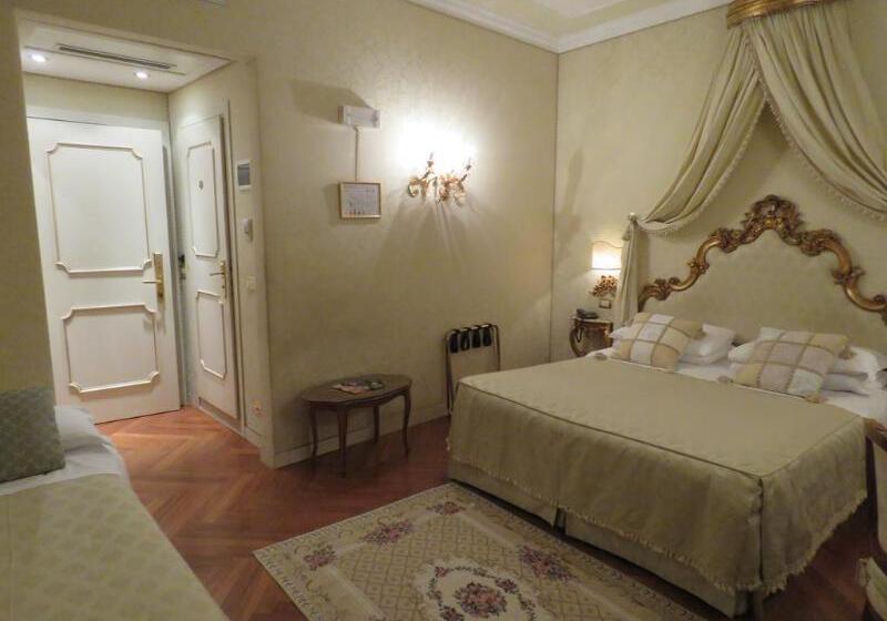 Antico Doge  A Member Of Elizabeth  Group