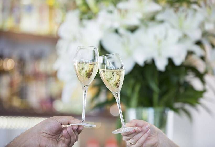 Fotos del hotel Auszeit  Düsseldorf  Das Frühstücks  Partner Of Sorat S:  57