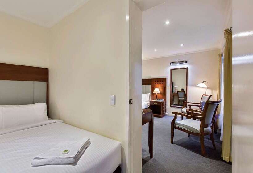 فندق Best Western Plus Buckingham International