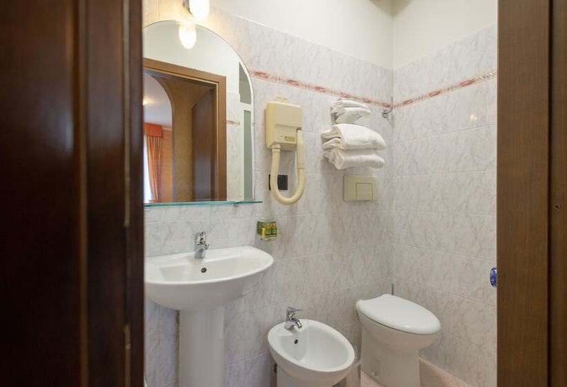 Fotos del hotel Boccaccio:  16