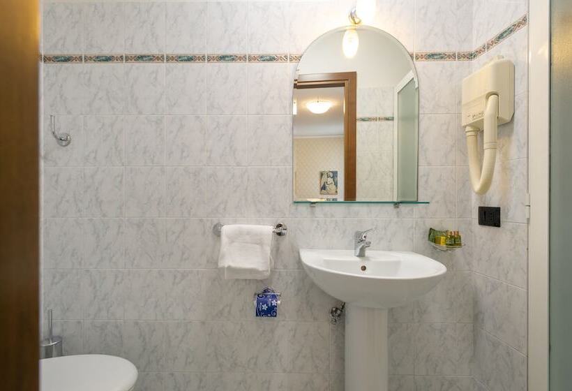 Fotos del hotel Boccaccio:  15