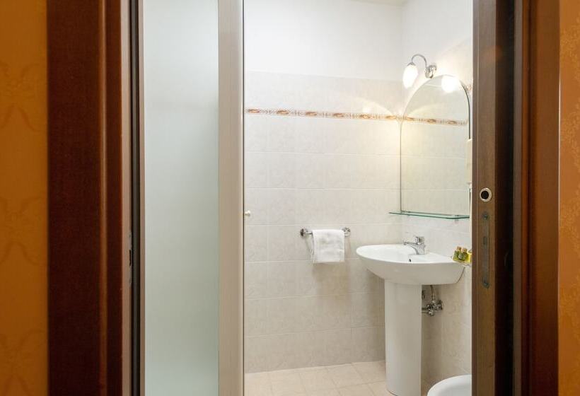 Fotos del hotel Boccaccio:  20