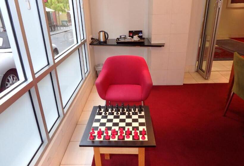 Fotos del hotel City Limits  Apartments:  44