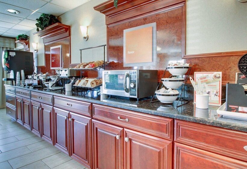 هتل Comfort Inn Moss Point Pascagoula
