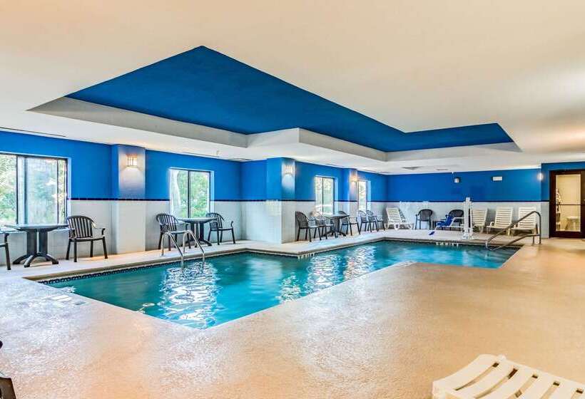 هتل Comfort Inn & Suites Chattanooga West   Lookout Mountain