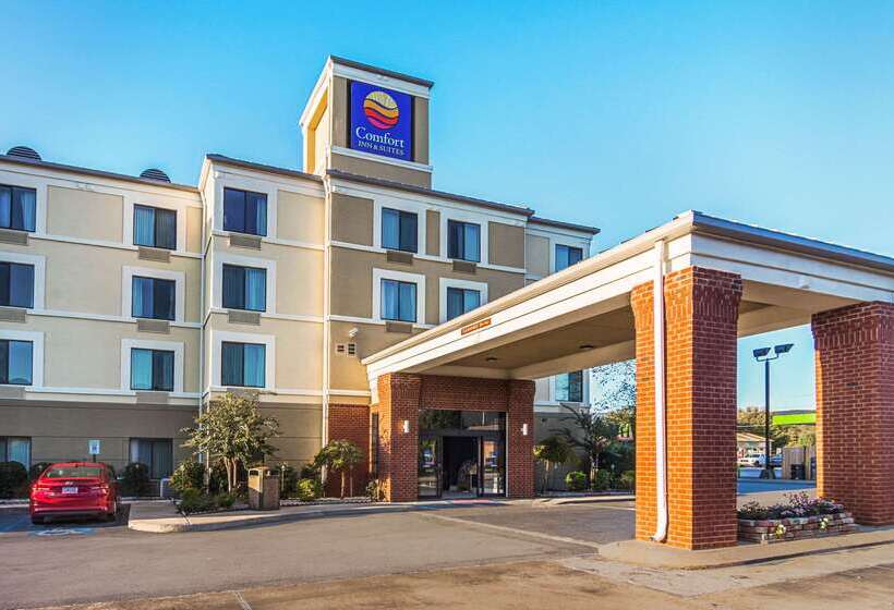هتل Comfort Inn & Suites Chattanooga West   Lookout Mountain
