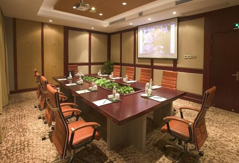 Crowne Plaza City Center Ningbo, An Ihg Hotel   Near Ningbo Railway Station