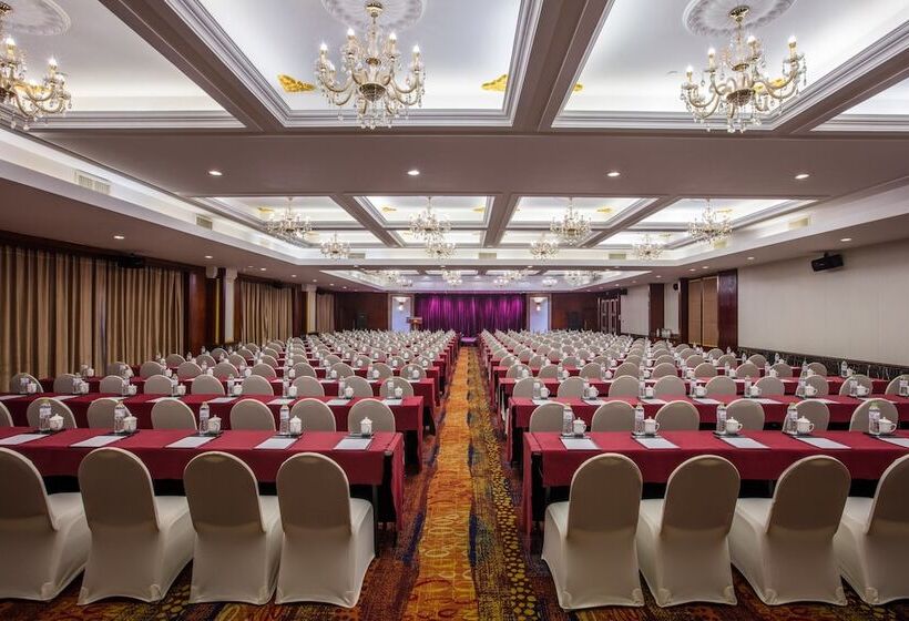 Crowne Plaza City Center Ningbo, An Ihg Hotel   Near Ningbo Railway Station