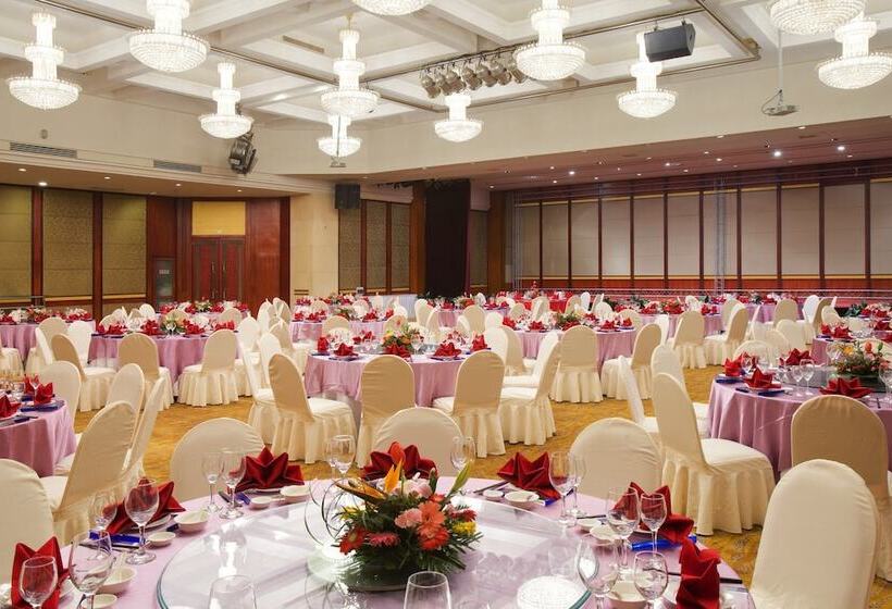 Crowne Plaza City Center Ningbo, An Ihg Hotel   Near Ningbo Railway Station