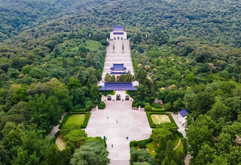 هتل Voco Nanjing Oriental Pearl