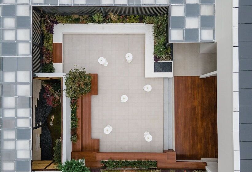 هتل Voco Nanjing Oriental Pearl