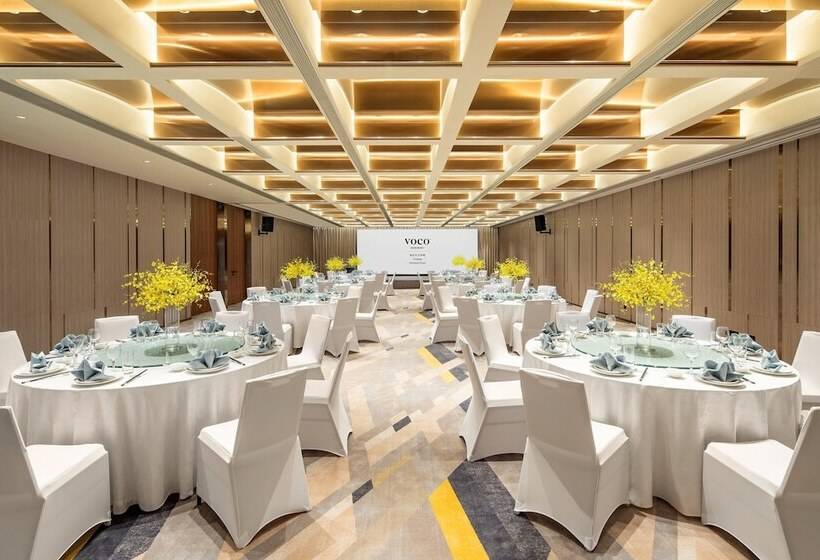 هتل Voco Nanjing Oriental Pearl