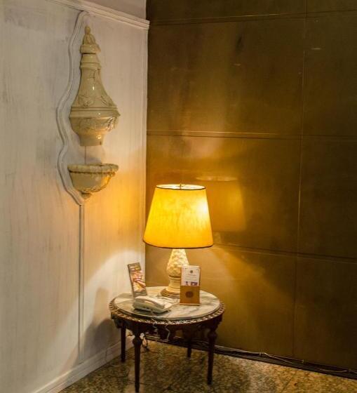 Fotos del hotel Esmeralda Palace:  13