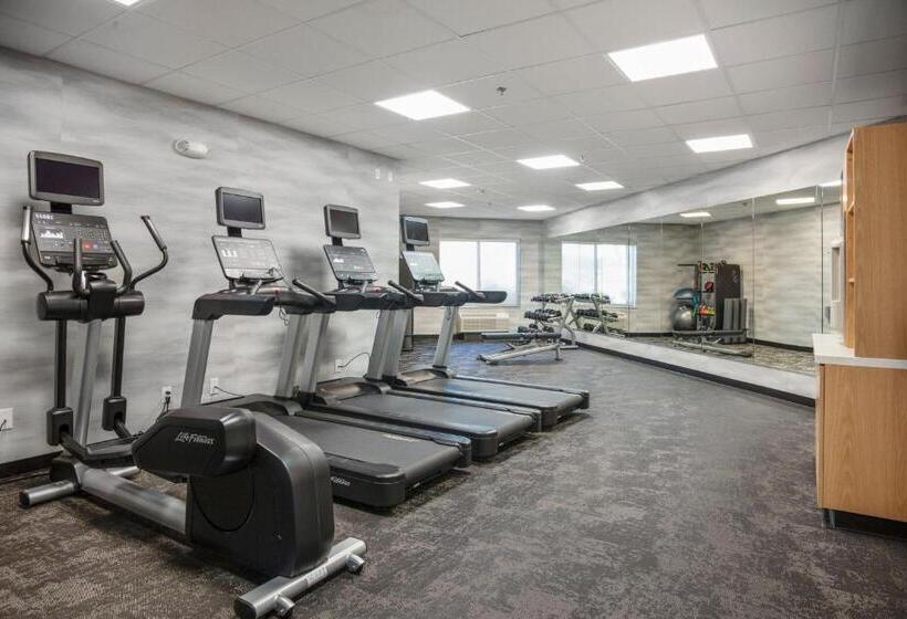 בית מלון כפרי Fairfield Inn & Suites Rancho Cordova