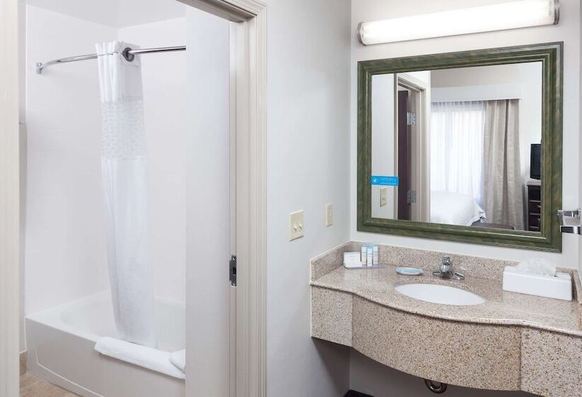 هتل Hampton Inn & Suites Dothan