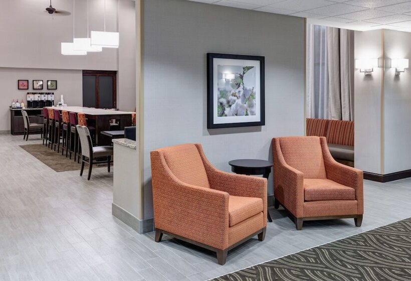 هتل Hampton Inn & Suites Dothan