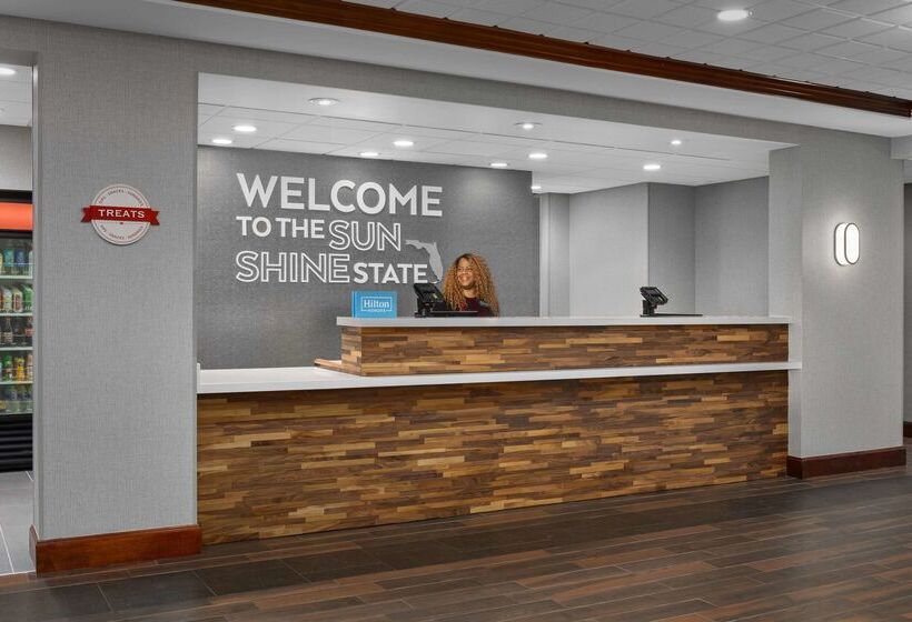 هتل Hampton Inn & Suites Lake Mary At Colonial Townpark
