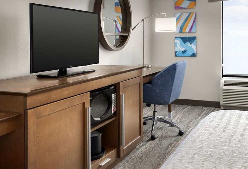 هتل Hampton Inn & Suites Lake Mary At Colonial Townpark