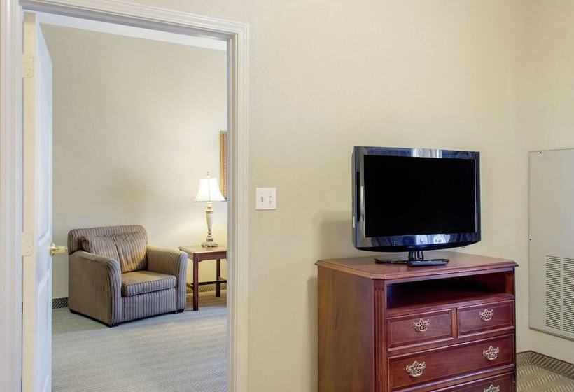 هتل Homewood Suites By Hilton College Station