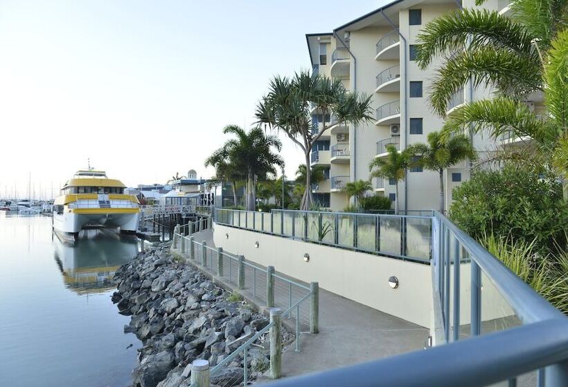 هتل Mantra Hervey Bay