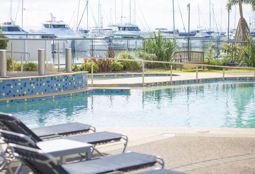 هتل Mantra Hervey Bay