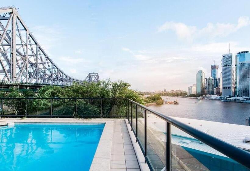 هتل Oakwood  & Apartments Brisbane