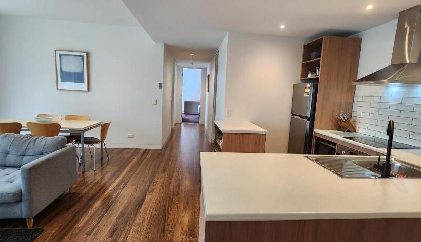 هتل Phillip Island Apartments
