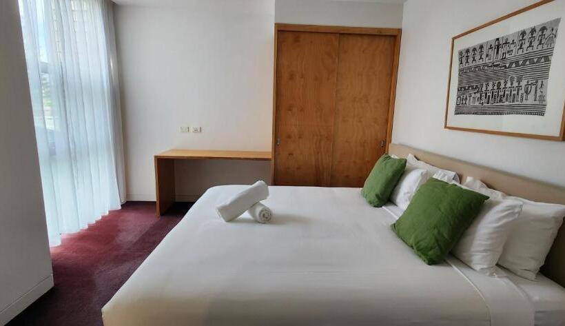 هتل Phillip Island Apartments