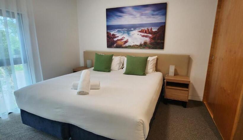 هتل Phillip Island Apartments