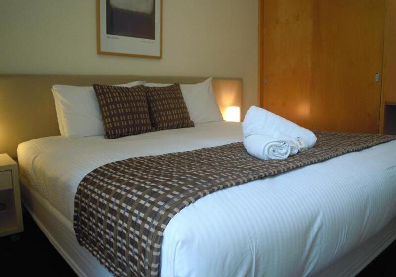 هتل Phillip Island Apartments