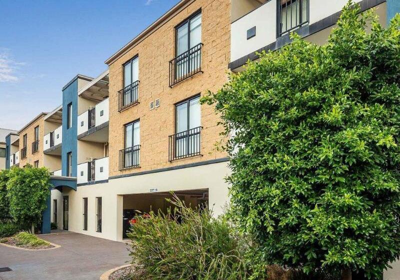 هتل Phillip Island Apartments