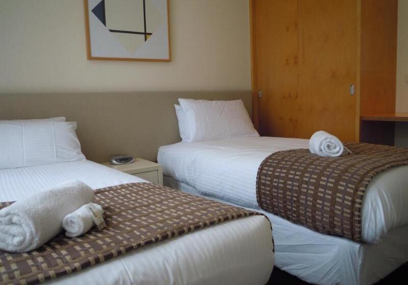 هتل Phillip Island Apartments