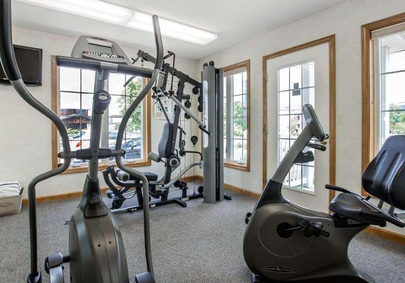 هتل Quality Inn Lake George