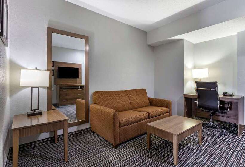 בית מלון כפרי Quality Inn & Suites I 35 E Walnut Hill
