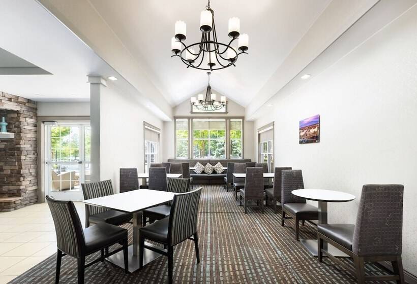 هتل Residence Inn Des Moines West At Jordan Creek Town Center