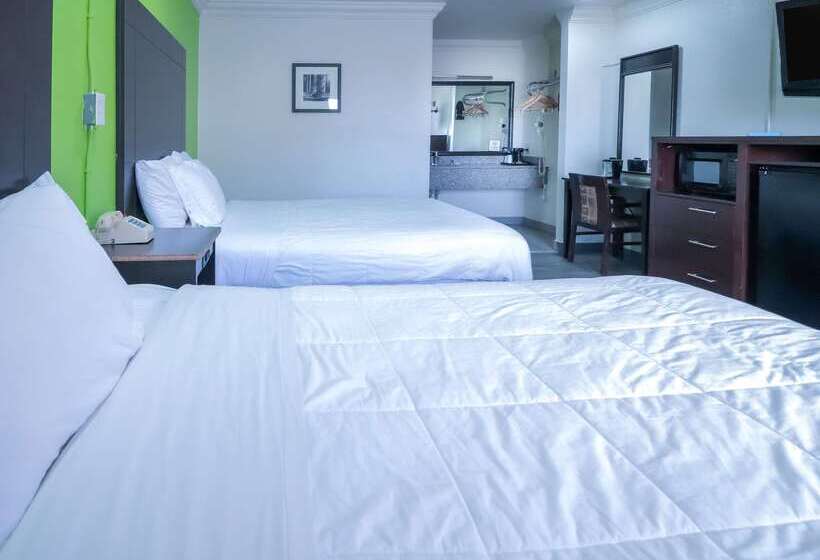 Отель Rodeway Inn San Antonio Lackland Afb  Seaworld