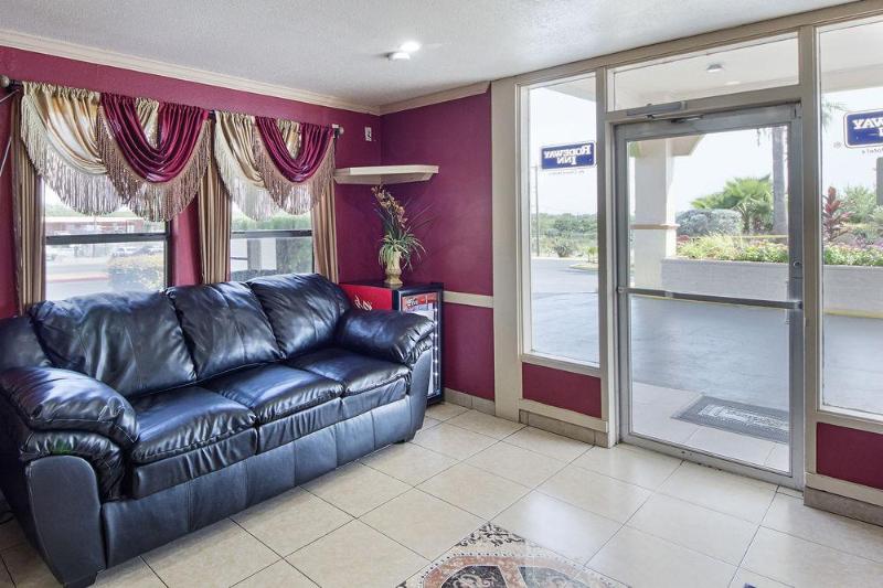 Отель Rodeway Inn San Antonio Lackland Afb  Seaworld