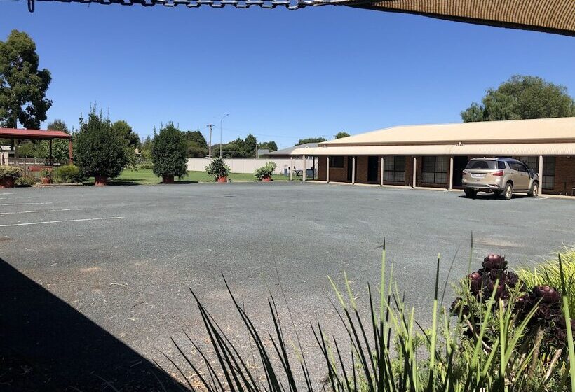 هتل Settlement Motor Inn