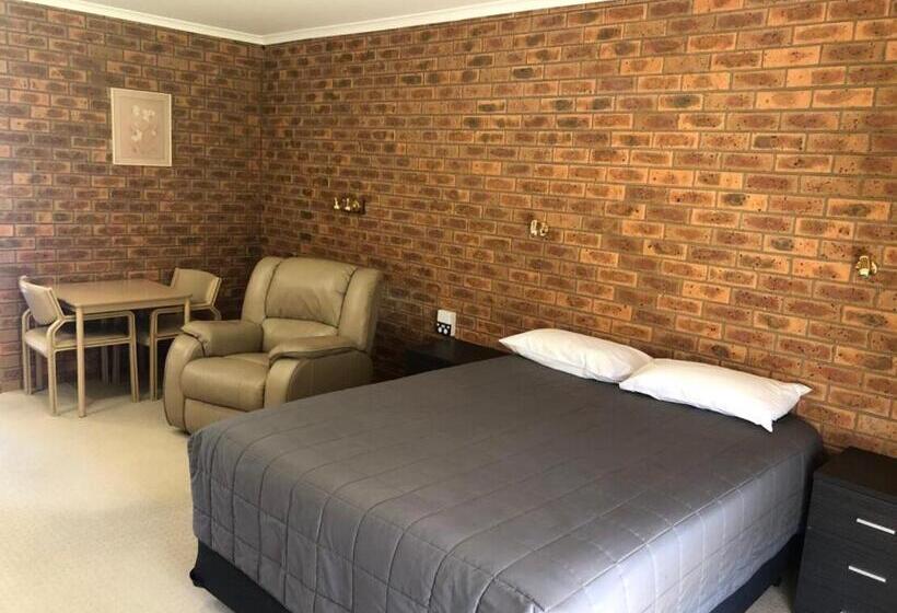 هتل Settlement Motor Inn